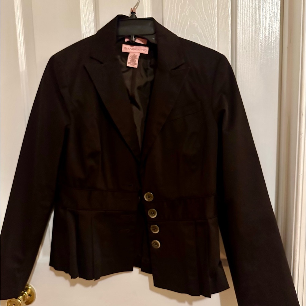 Bandolino Elegant Black Women's Blazer with Button Accents